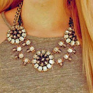 Stella & Dot Estate Bib Necklace - NIB